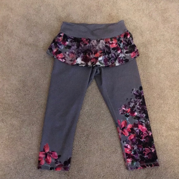 Anthropologie Pants - Anthropologie pure and good workout Capri pants